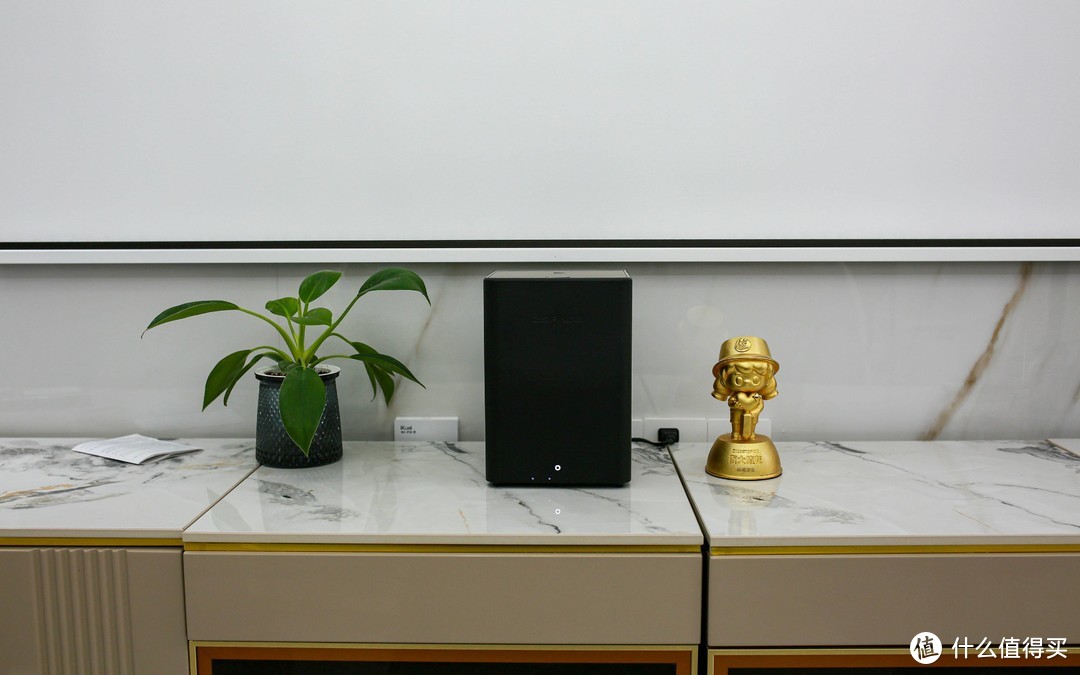 所见即所得，搭载N95、AI系统加持—极空间私有云Q4全面测评