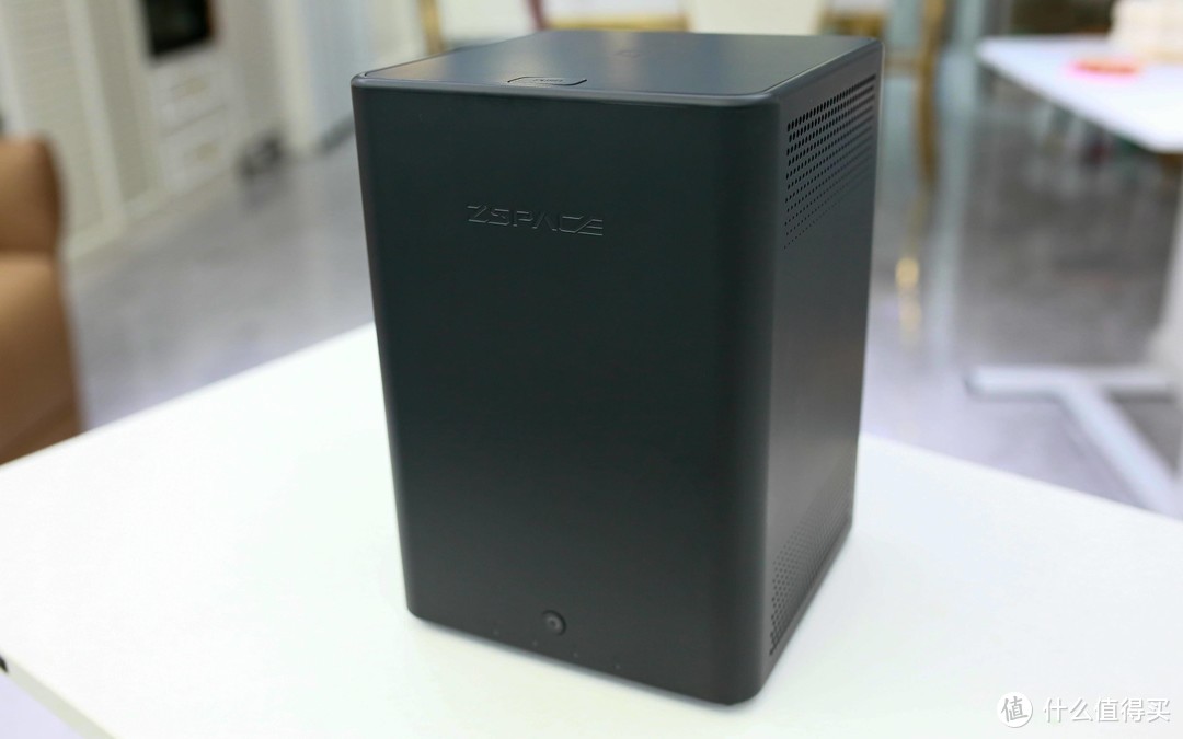 所见即所得，搭载N95、AI系统加持—极空间私有云Q4全面测评