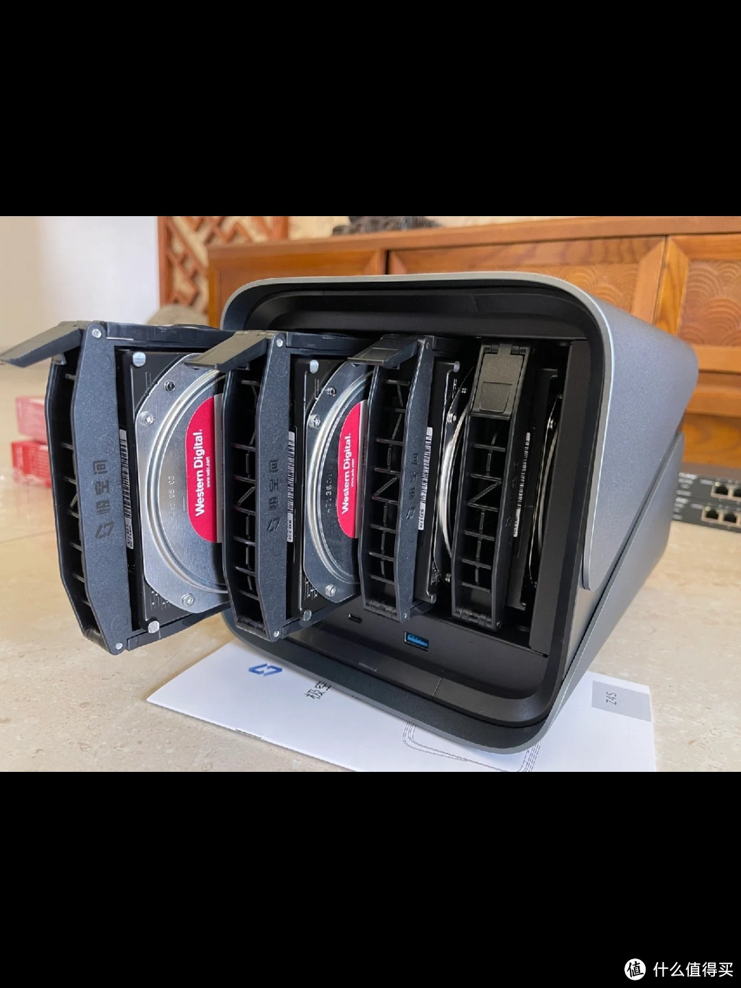 极空间 Z4S:超好用的数据存储神器 极空间 Z4S:超好用的数据存储神器