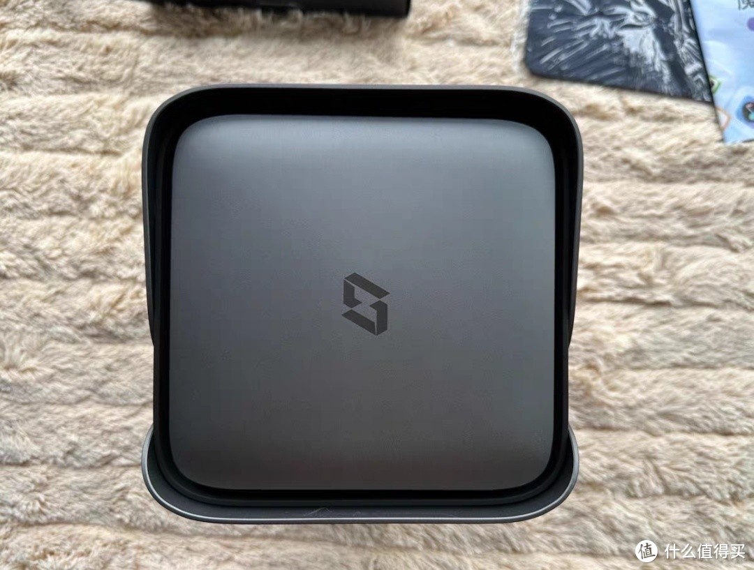 极空间Z4 Pro,我家的数据管家! 极空间Z4 Pro,我家的数据管家!