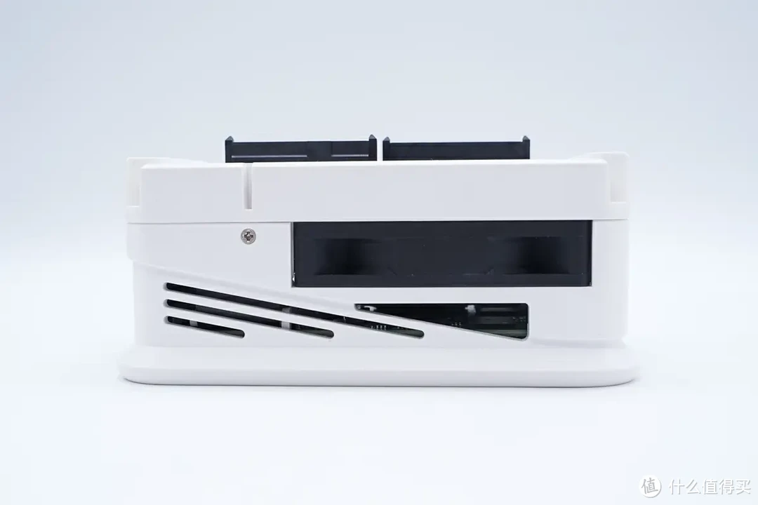 拆解报告：极空间私有云Q2C