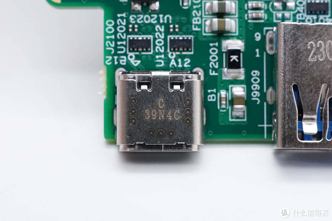 拆解报告：极空间私有云T2