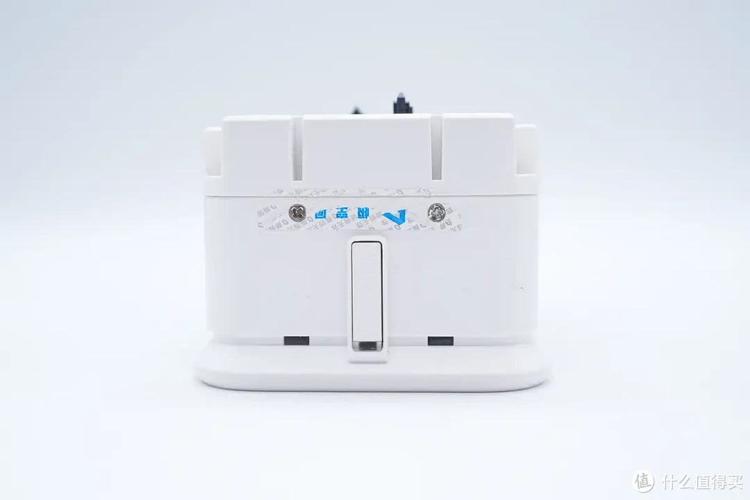 拆解报告：极空间私有云Q2C