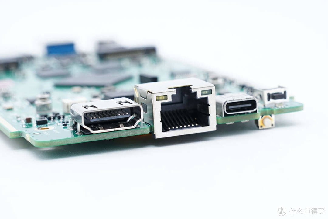 拆解报告：极空间私有云T2