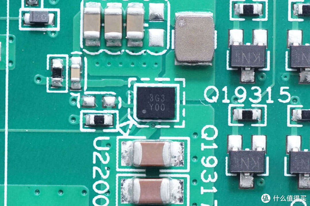 拆解报告：极空间私有云T2
