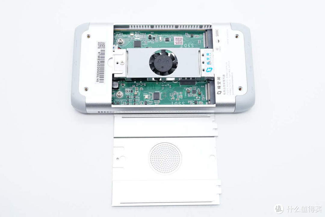 拆解报告：极空间私有云T2