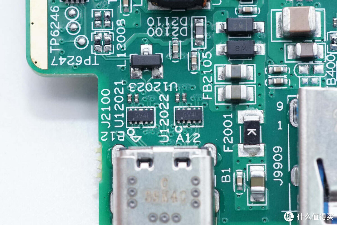 拆解报告：极空间私有云T2