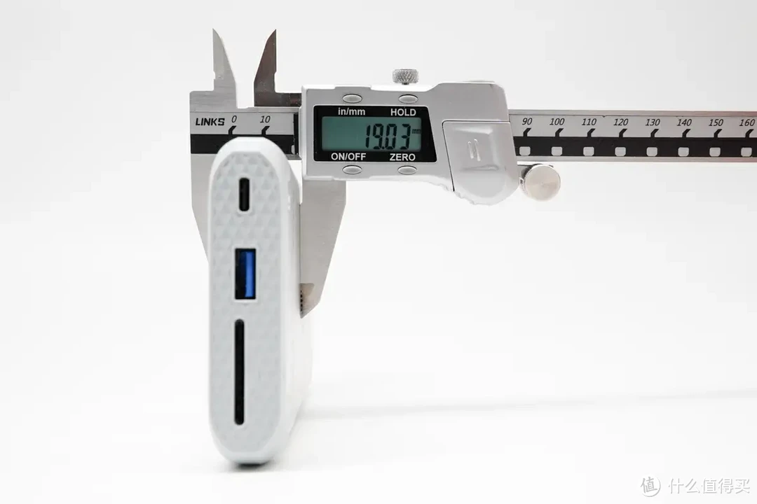 拆解报告：极空间私有云T2