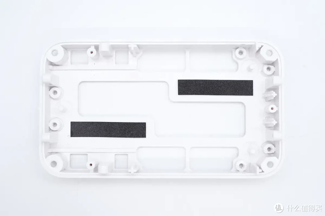 拆解报告：极空间私有云Q2C