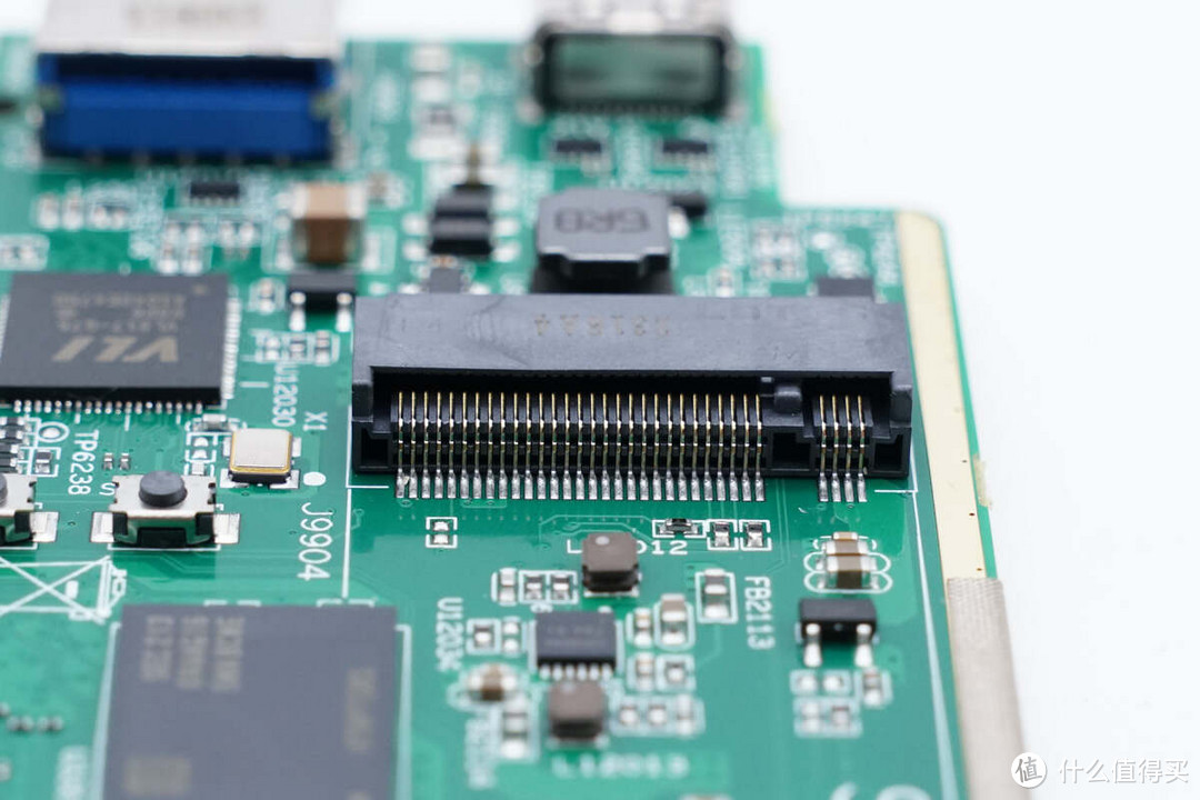 拆解报告：极空间私有云T2