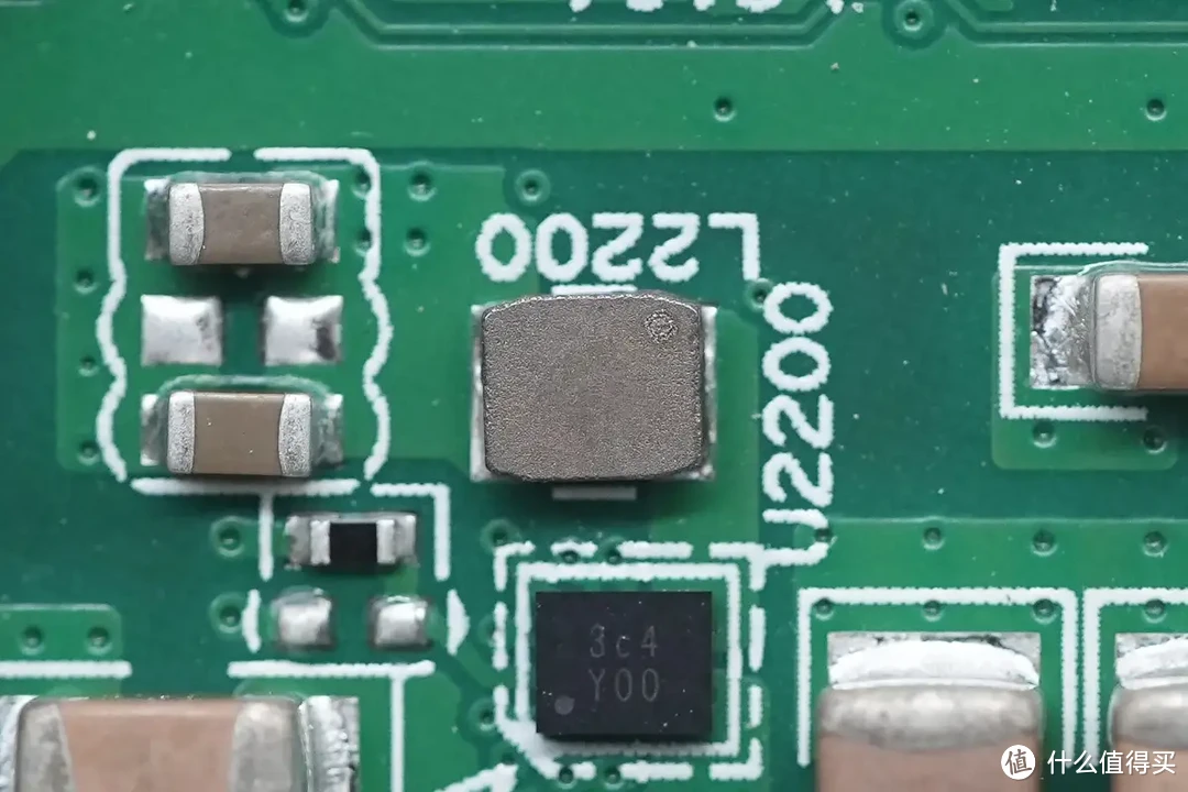 拆解报告：极空间私有云Q2C