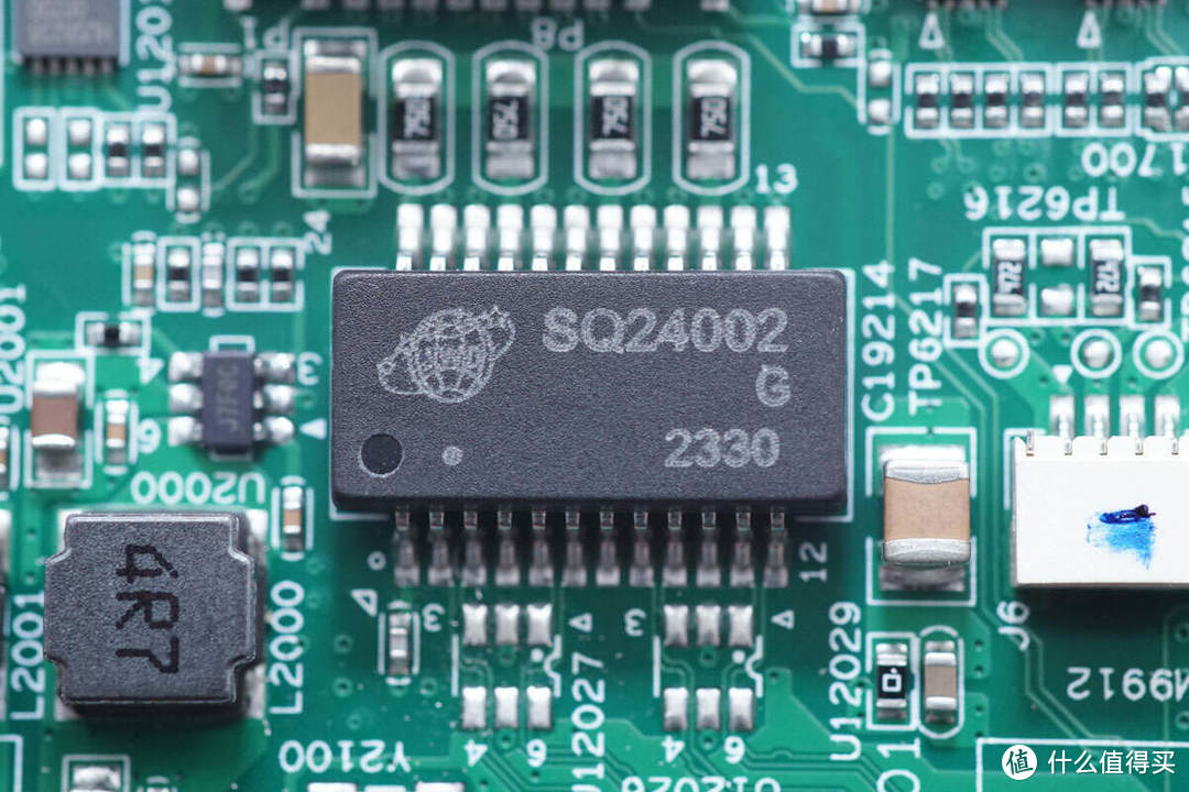 拆解报告：极空间私有云T2