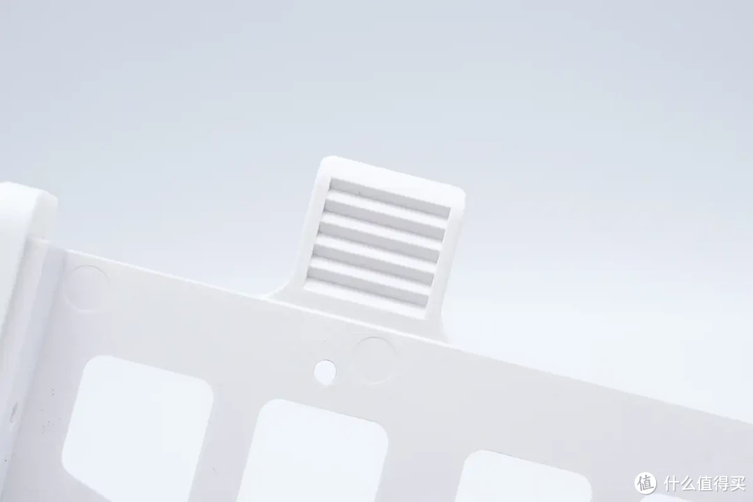 拆解报告：极空间私有云Q2C