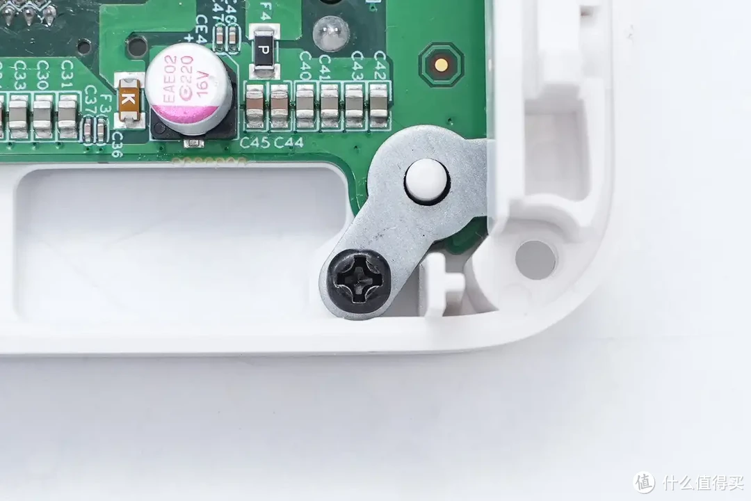 拆解报告：极空间私有云Q2C