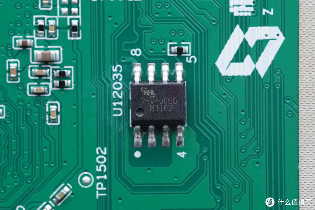 拆解报告：极空间私有云T2