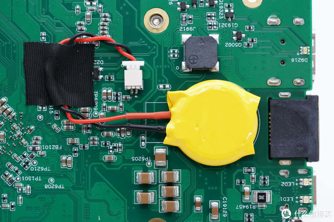 拆解报告：极空间私有云T2