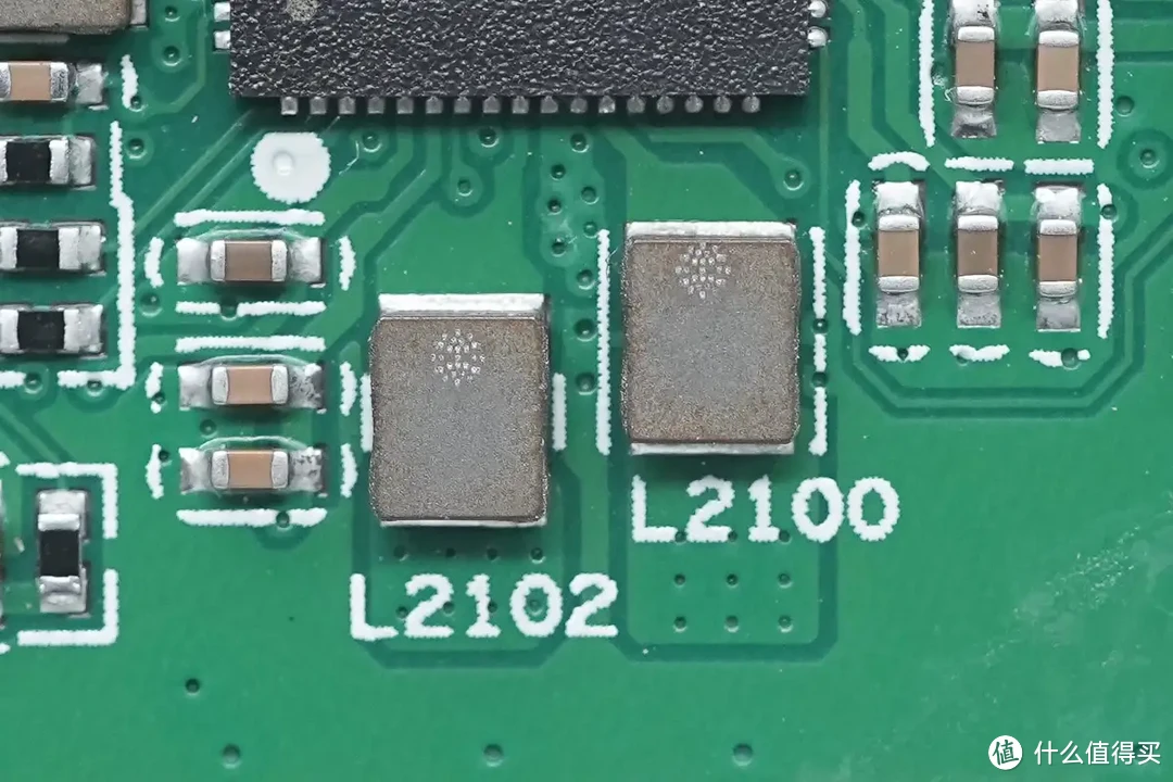 拆解报告：极空间私有云Q2C