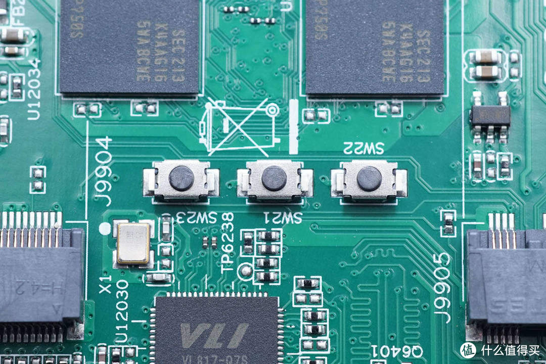 拆解报告：极空间私有云T2