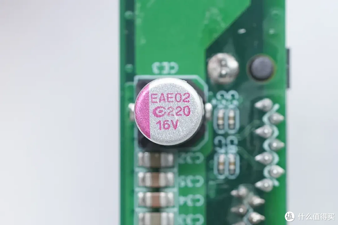 拆解报告：极空间私有云Q2C