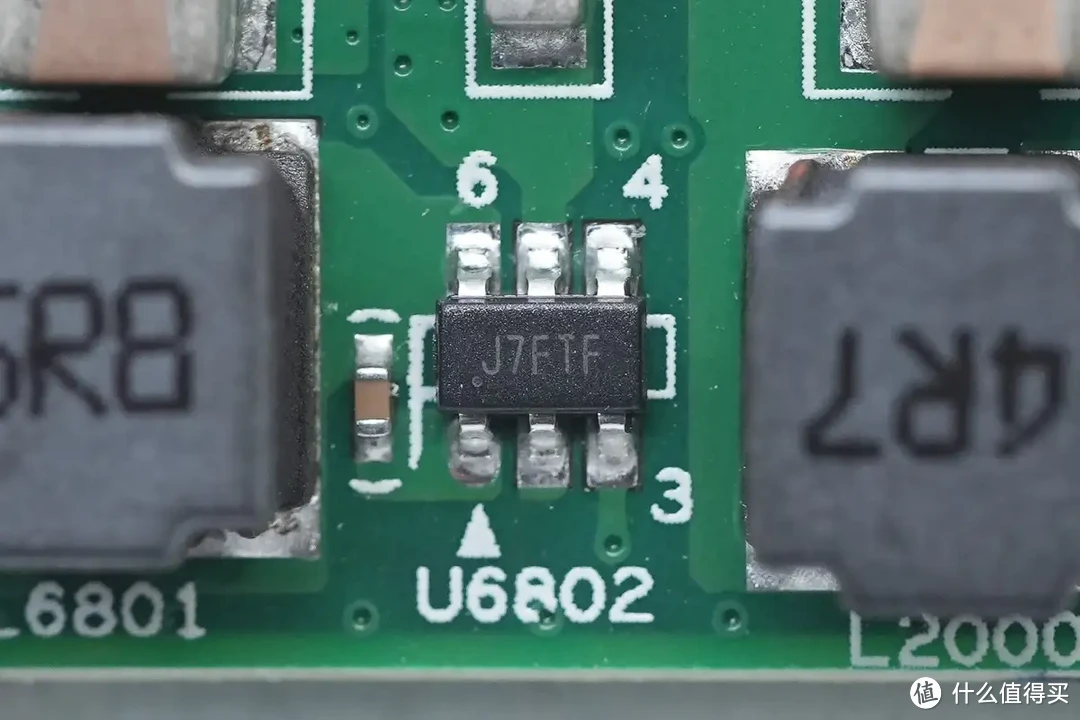 拆解报告：极空间私有云Q2C