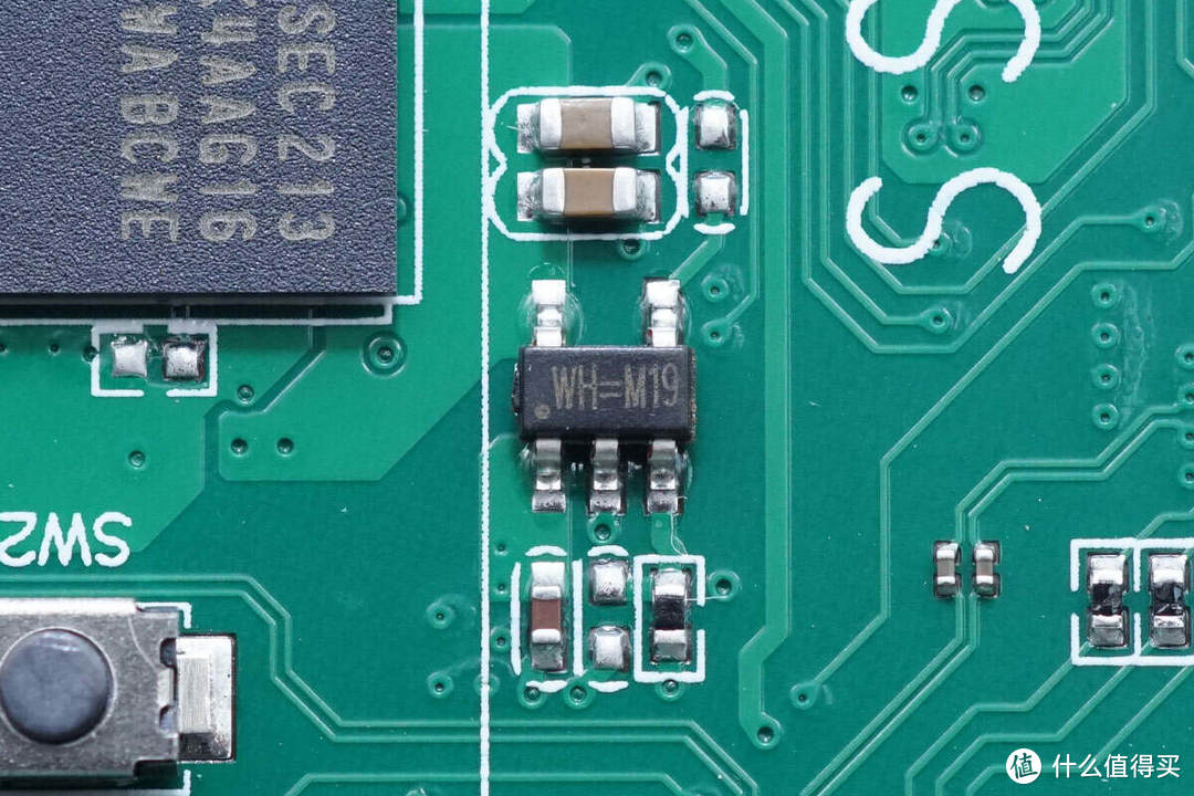 拆解报告：极空间私有云T2