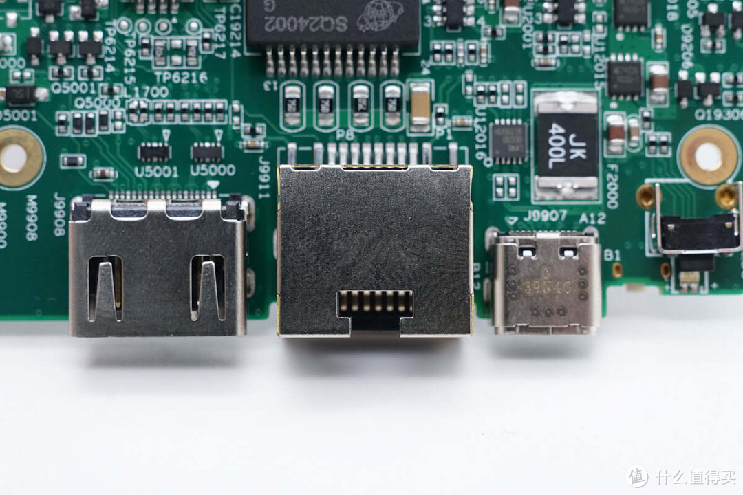 拆解报告：极空间私有云T2