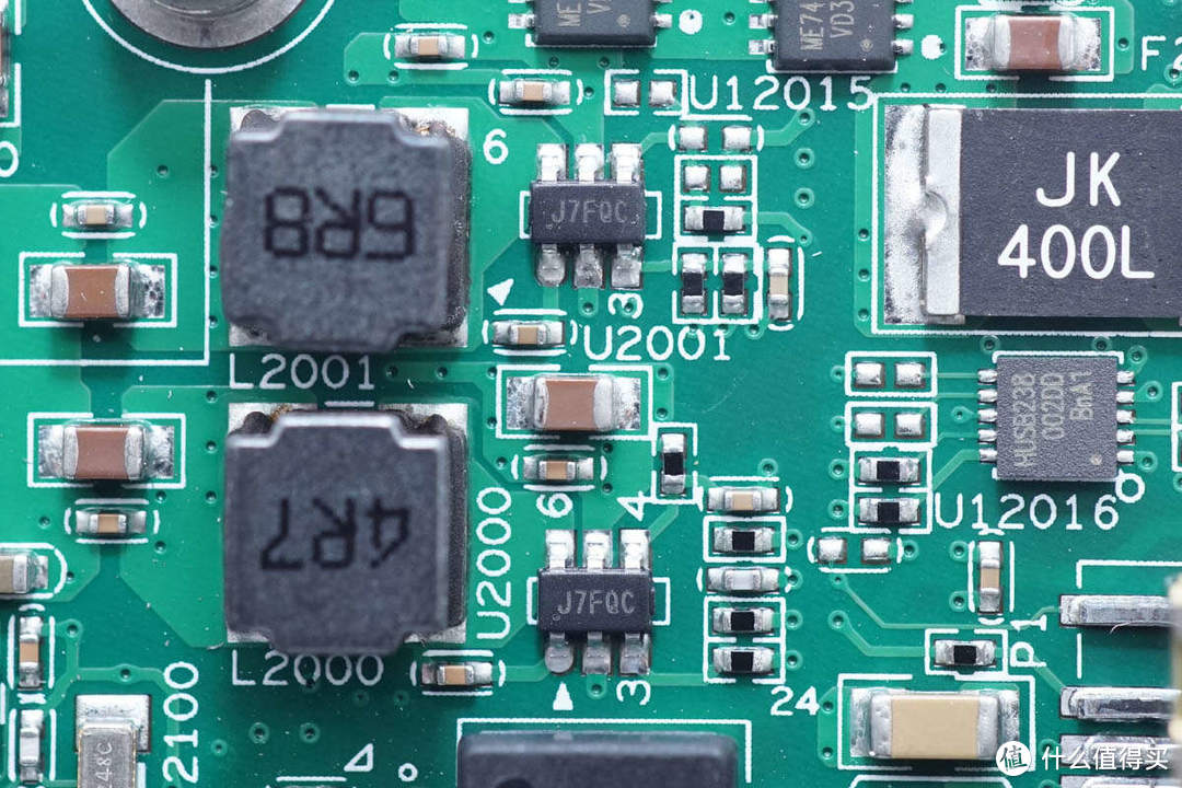 拆解报告：极空间私有云T2