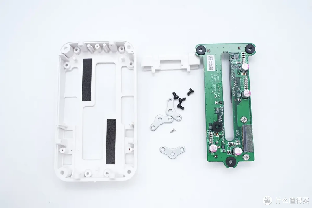 拆解报告：极空间私有云Q2C