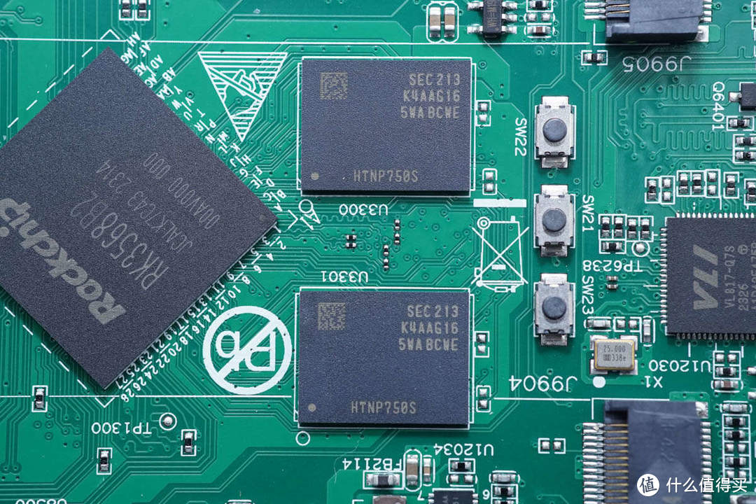 拆解报告：极空间私有云T2