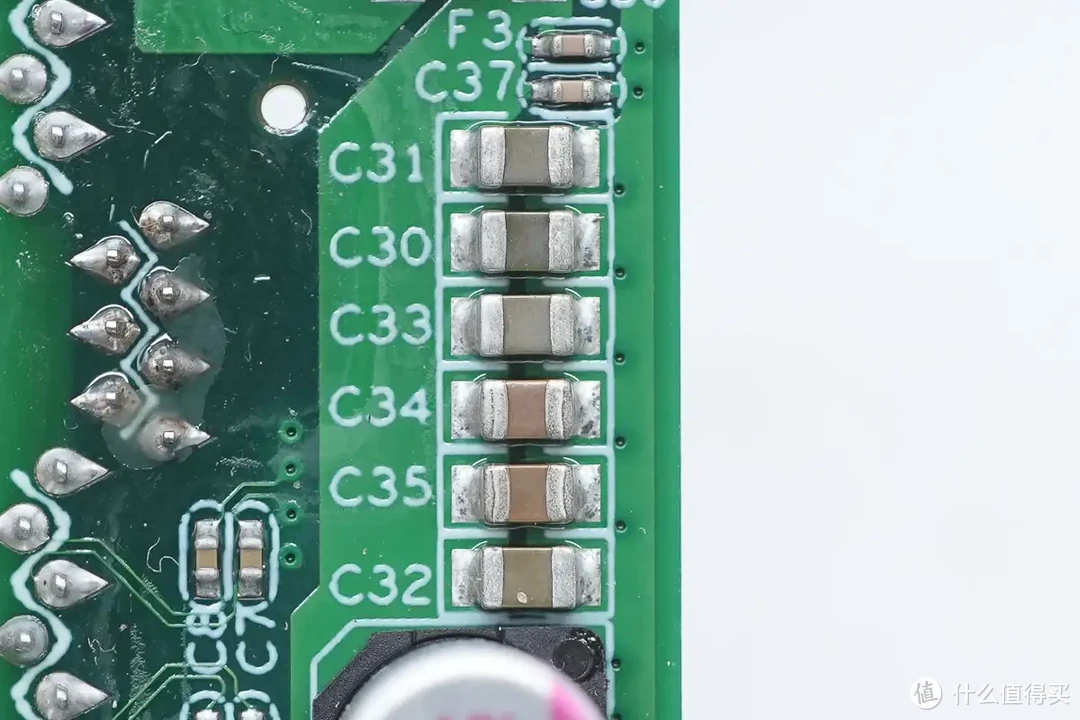 拆解报告：极空间私有云Q2C