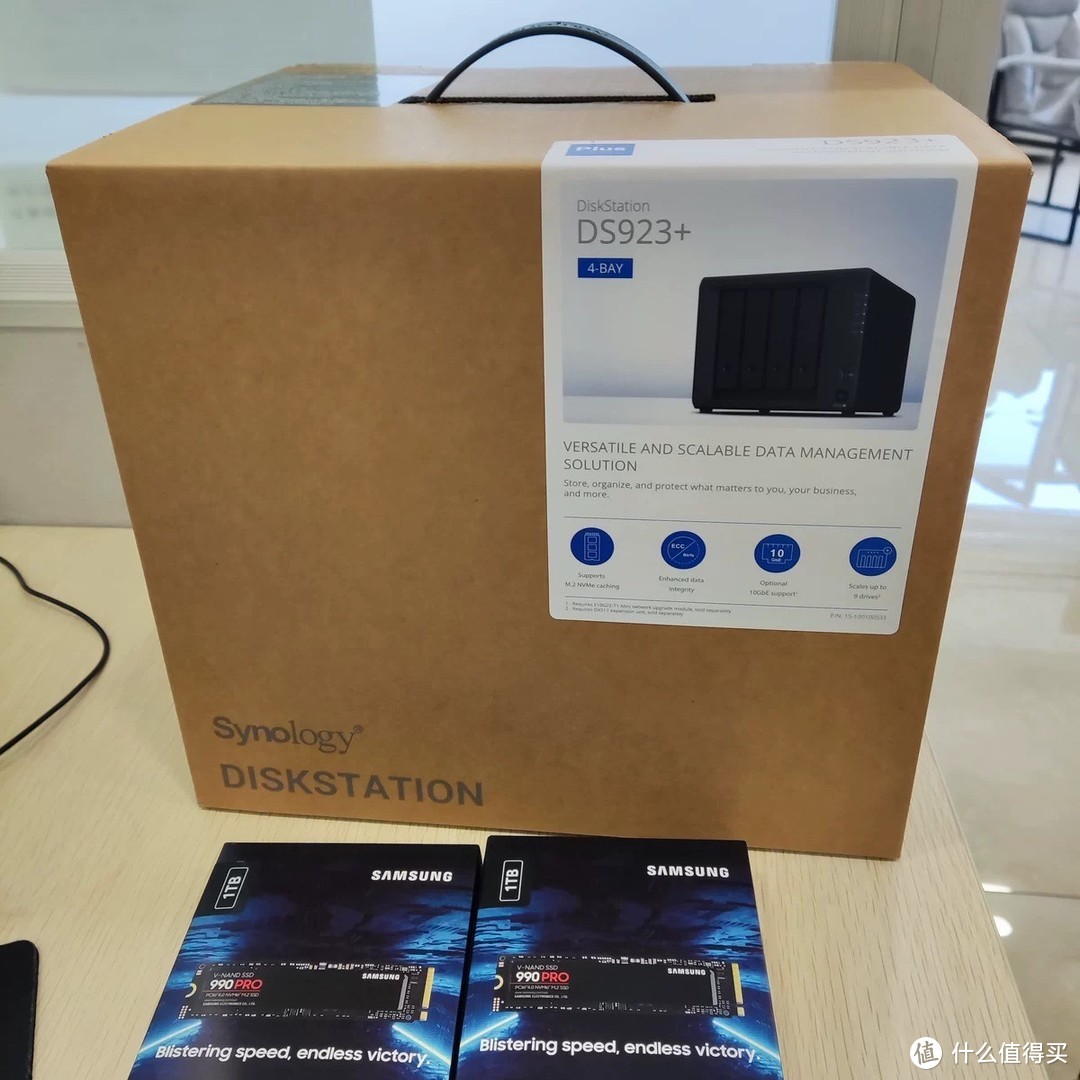 NAS领域的老品牌，有二十多年的沉淀。