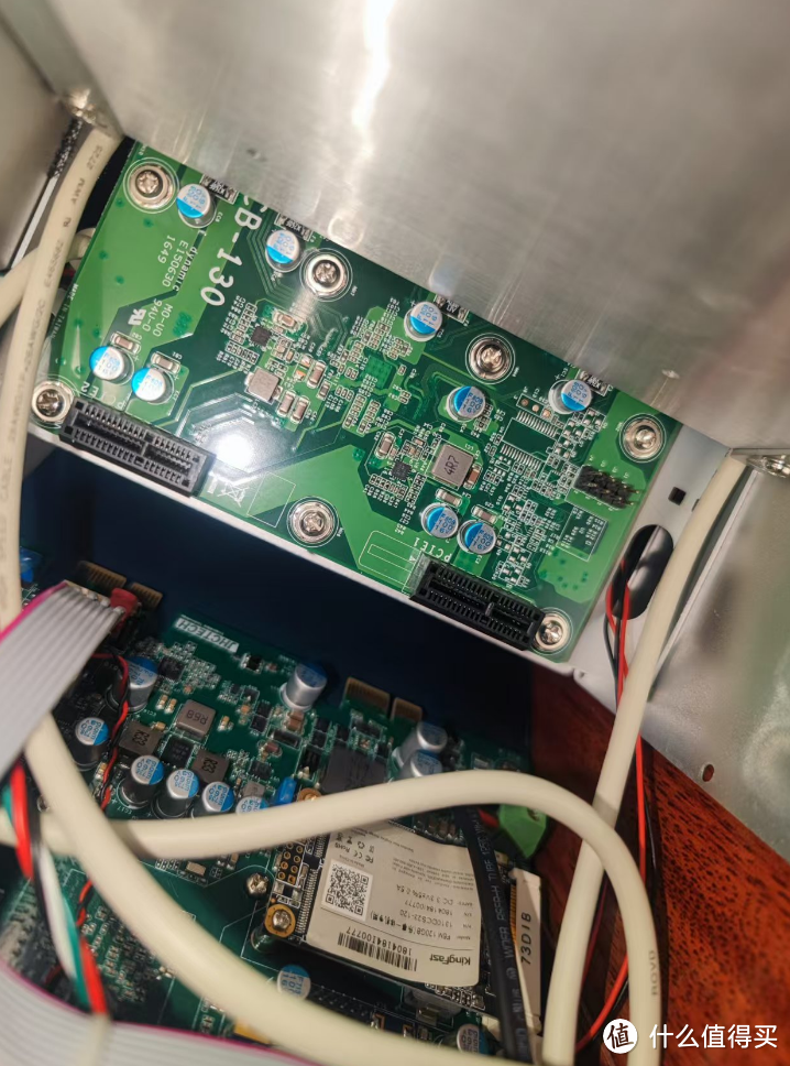 300不到,6盘位,被动散热,低功耗,J1900神板,集和诚蓝精灵 300不到,6盘位,被动散热,低功耗,J1900神板,集和诚蓝精灵