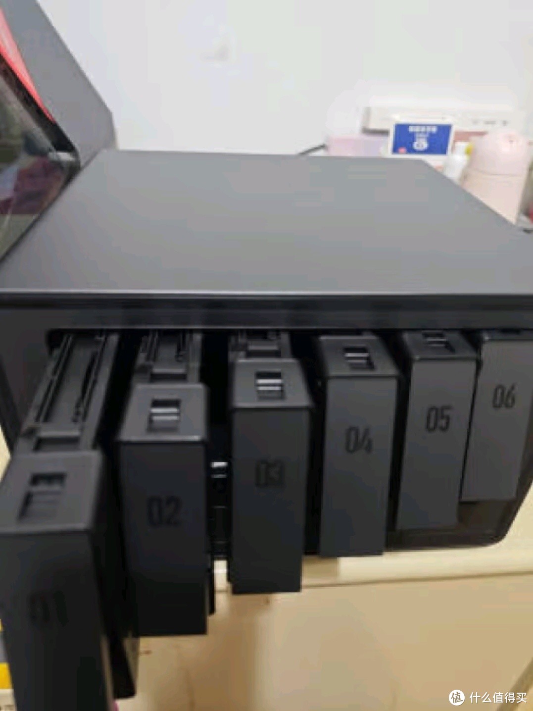 绿联私有云DXP6800 Pro测评:高效能与多功能并存的NAS解决方案 绿联私有云DXP6800 Pro测评:高效能与多功能并存的NAS解决方案