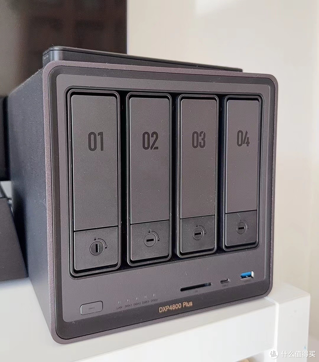 绿联私有云DXP4800 Plus:企业与家庭的全能数据管家 绿联私有云DXP4800 Plus:企业与家庭的全能数据管家