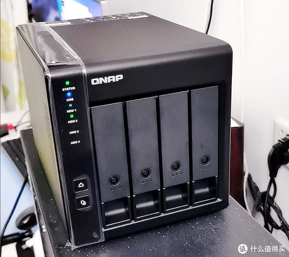 QNAP TR-004:数据存储好选择 QNAP TR-004:数据存储好选择