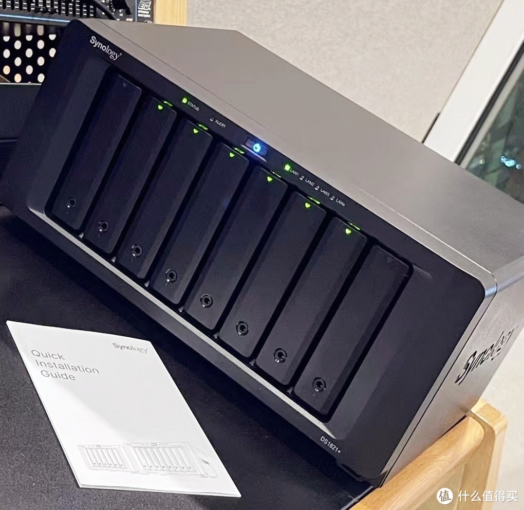 群晖DS1821+：办公好帮手，高效又省心