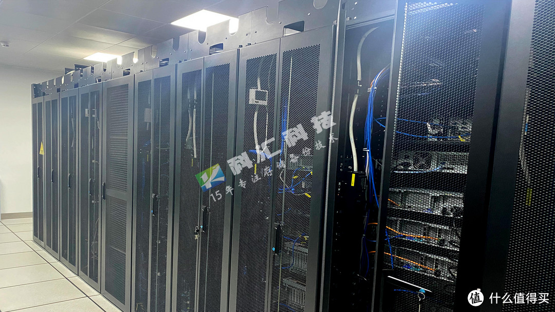 科汇科技 群晖DS1821+ 18盘位NAS 高效存储与智能管理的优选