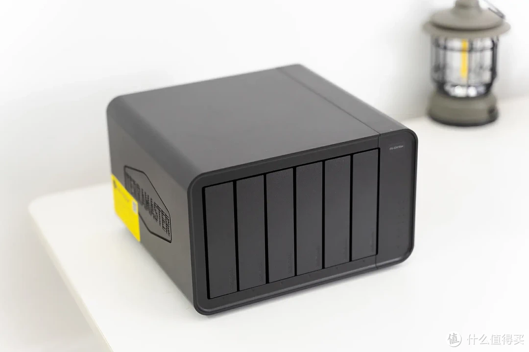 NAS也能当软路由了!在飞牛OS上部署旁路由、体验OpenWRT乐趣! NAS也能当软路由了!在飞牛OS上部署旁路由、体验OpenWRT乐趣!