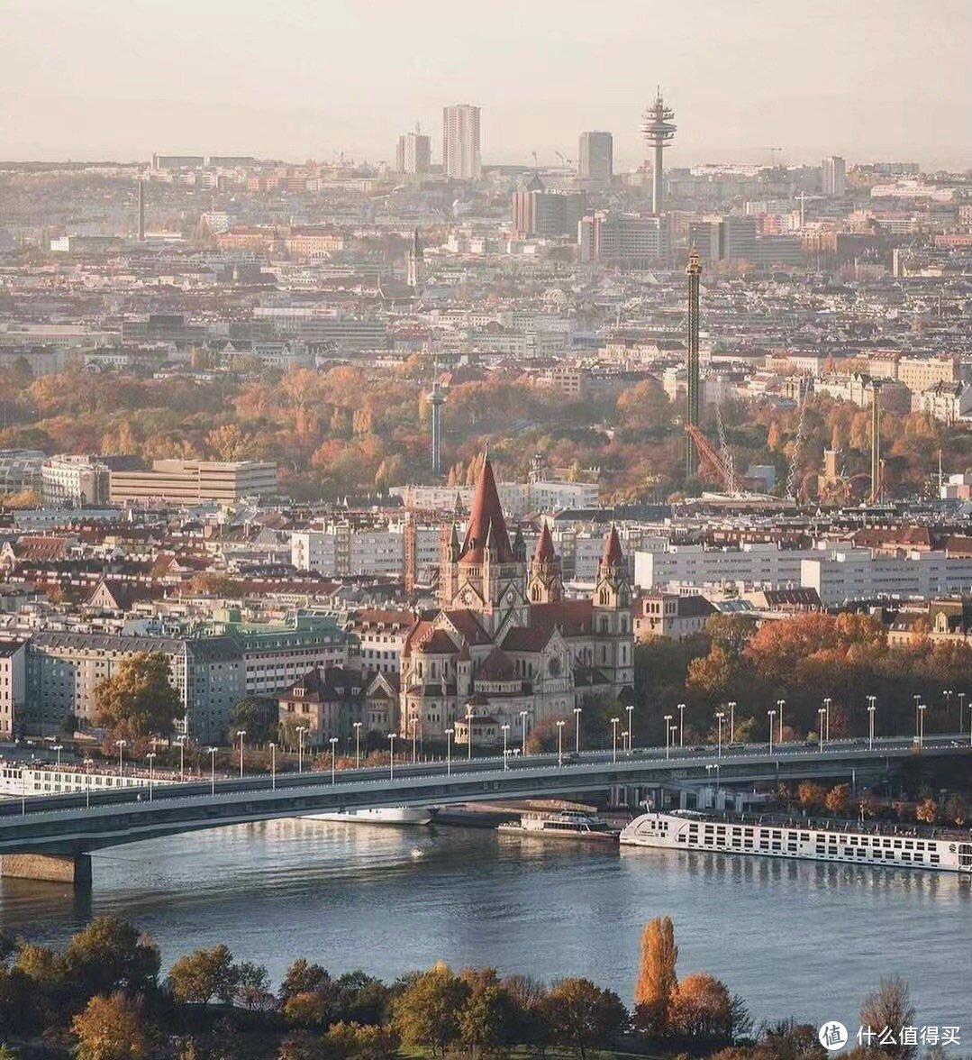 绿联私有云，开启影音新纪元？