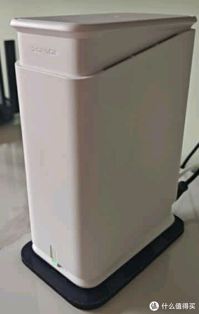 被问爆的家庭数据“守护神”，极空间私有云Z2Pro