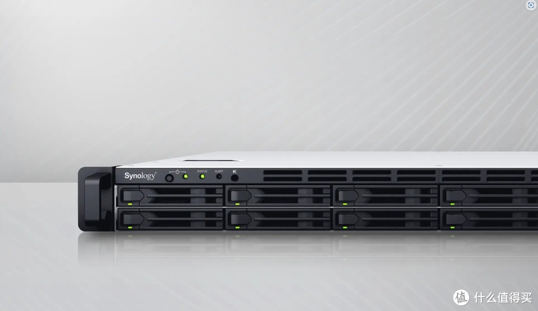 NAS真相:2025年“轻NAS”能取代传统品牌吗?谁才是你最佳选择? NAS真相:2025年“轻NAS”能取代传统品牌吗?谁才是你最佳选择?
