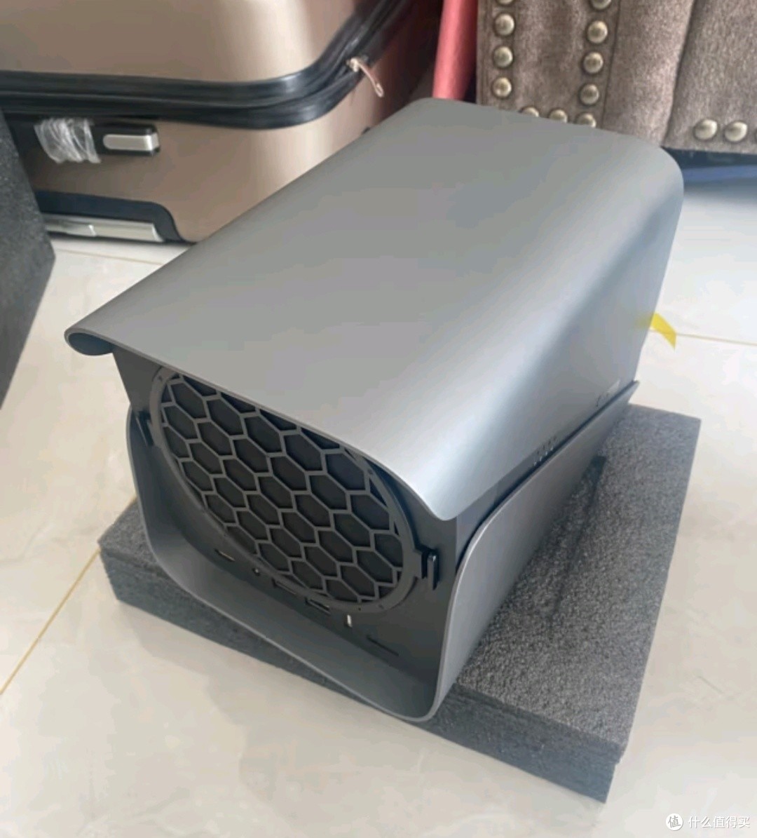 极空间私有云Z4Pro，家庭数据管理的全能助手