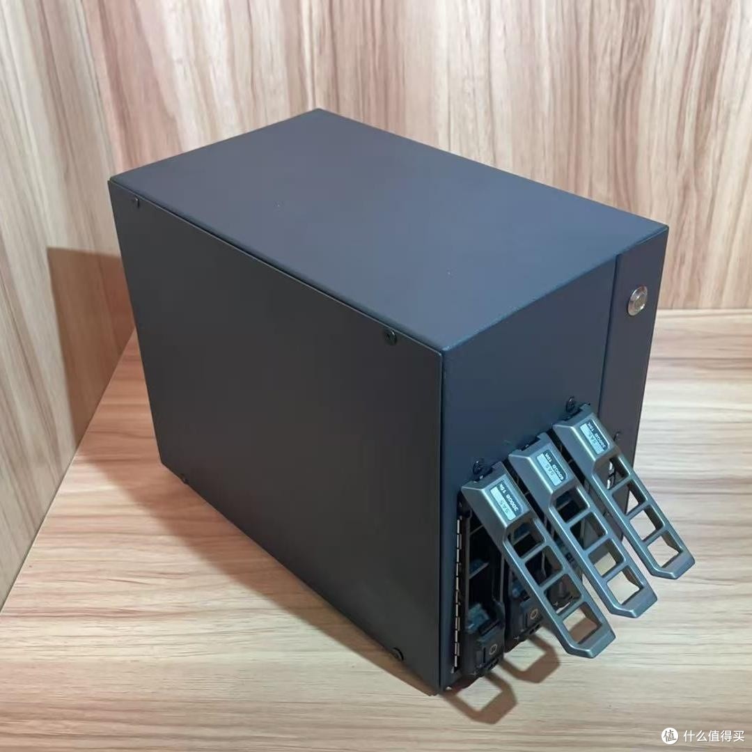 家庭数据存储新选择:N100黑群晖飞牛NAS主机评测 家庭数据存储新选择:N100黑群晖飞牛NAS主机评测