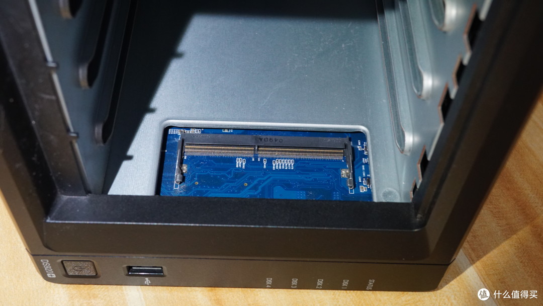 2025年群晖DS920+首发评测,二手2300元值得入手吗? 2025年群晖DS920+首发评测,二手2300元值得入手吗?