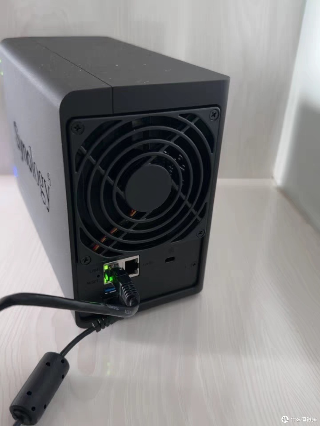 群晖DS224+深度评测:双盘位NAS的全能型选手 群晖DS224+深度评测:双盘位NAS的全能型选手